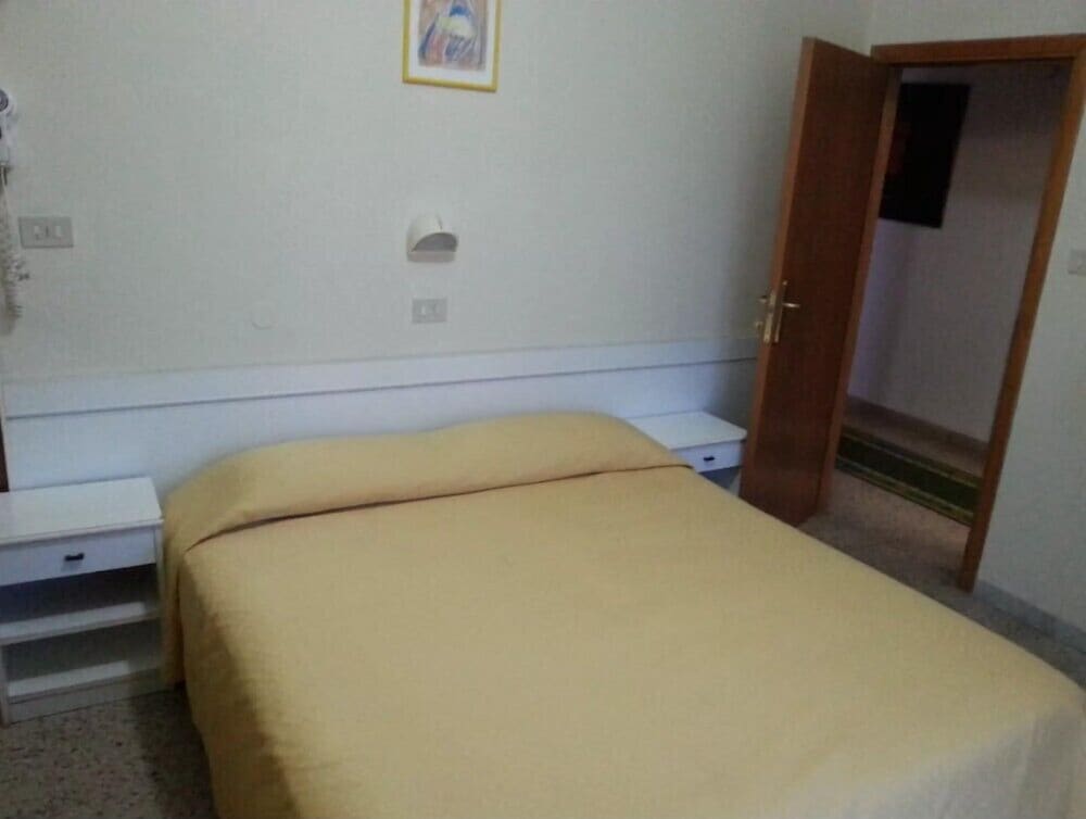 Double Room Single Use