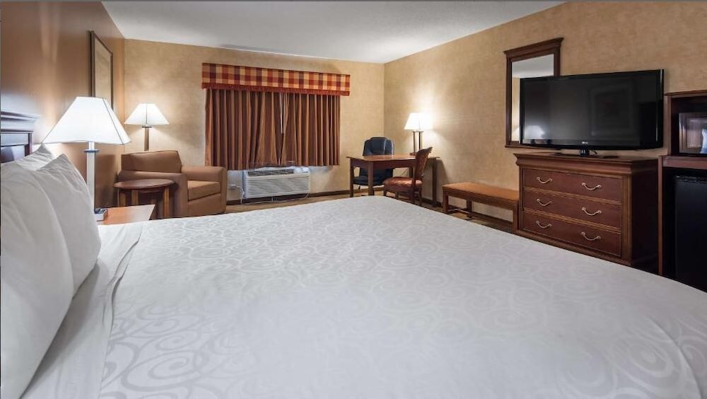 Deluxe Room, 1 King Bed, Non Smoking - Photo 1