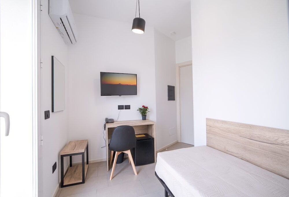 Single Room, Balcony photo 1