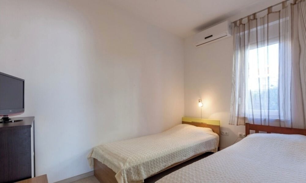 Apartment, 2 Bedrooms, Sea View photo 3