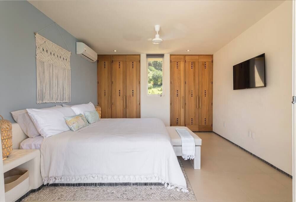 Luxury Penthouse, Ocean View photo 2