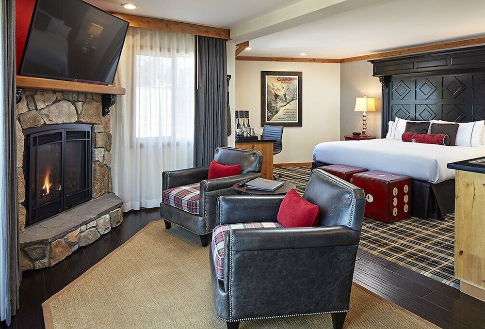 Premier Suite, 1 King Bed (Lake Front) - Photo 4