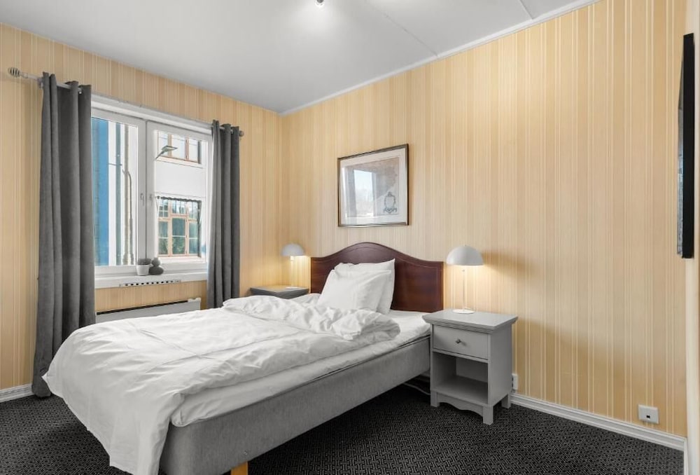 Basic Single Room