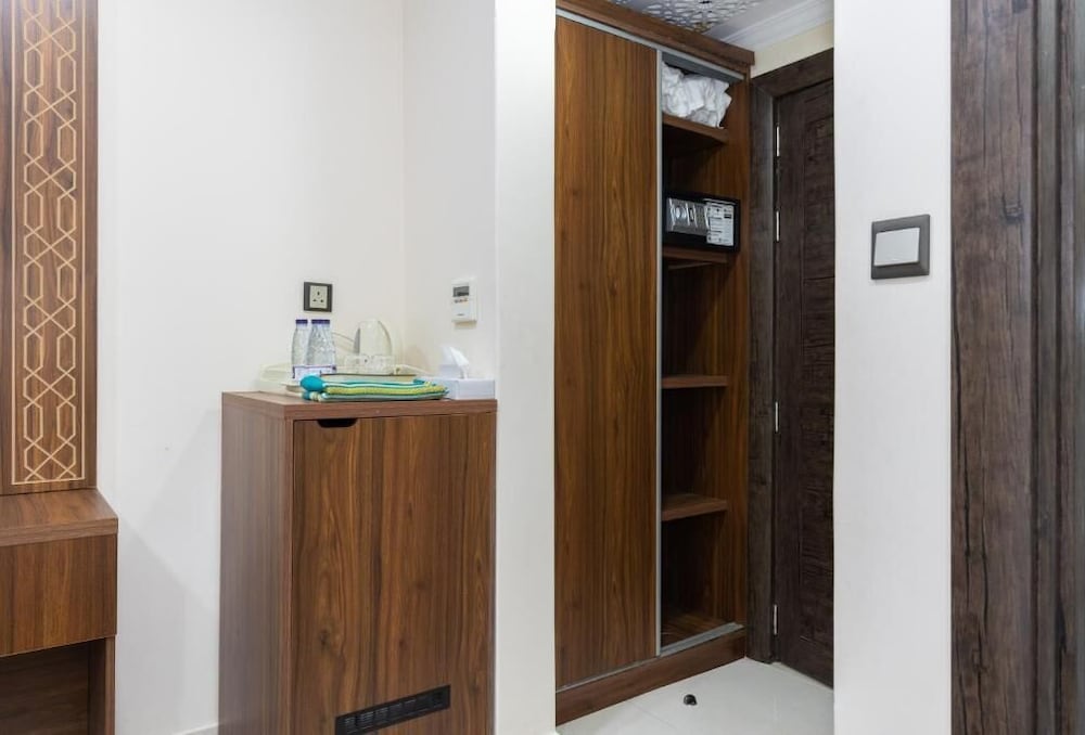 Double Room - Photo 8