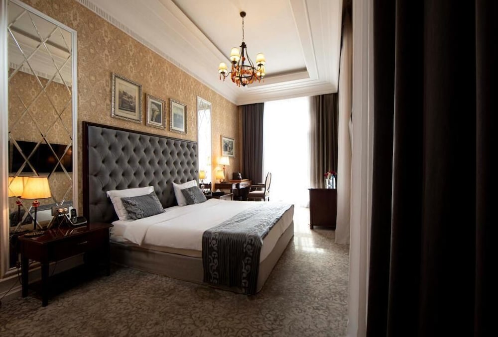 Deluxe Double or Twin Room, Non Smoking, City View