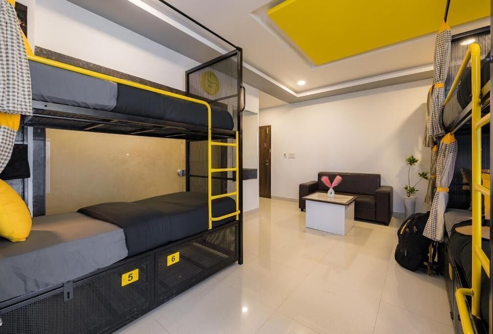 Bed in 6 Bed Female Dormitory with Balcony photo 3