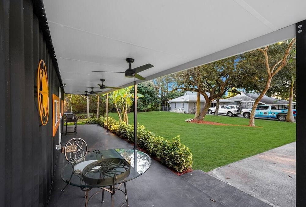 Villa photo 3