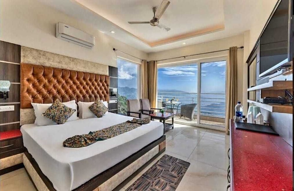 Premium Room, Balcony, Hill View