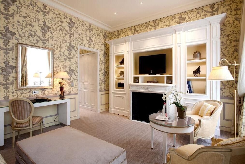 Double Room (Deluxe Chateau) photo 3