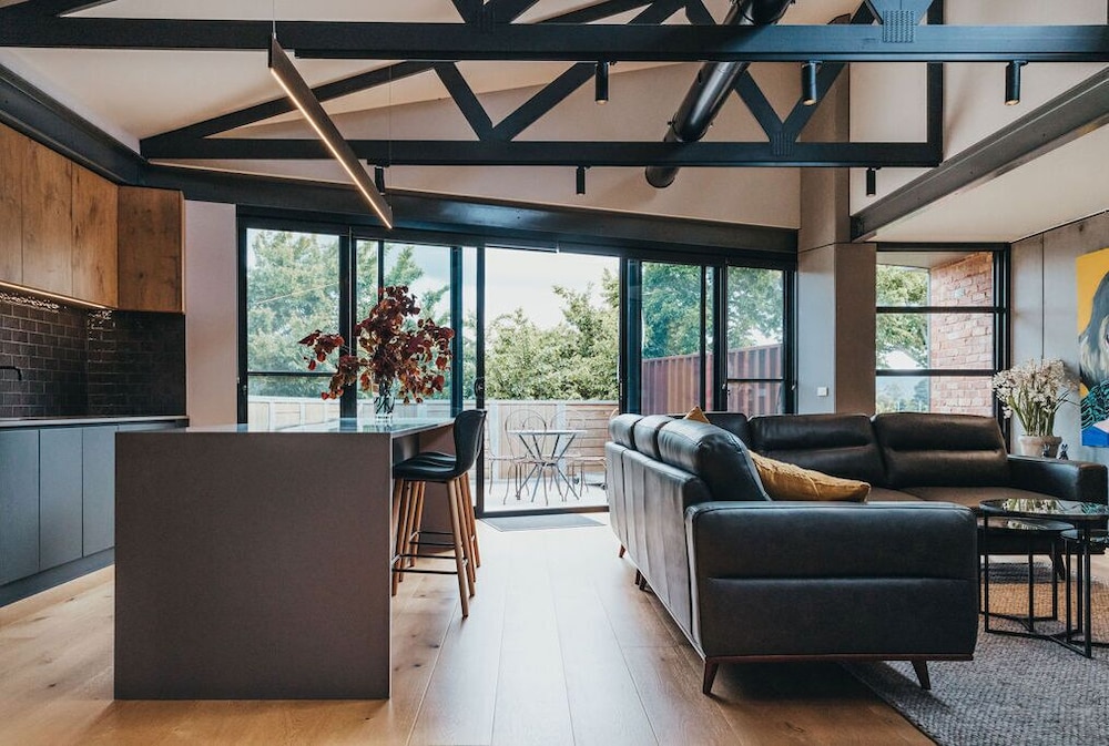 Executive House photo 3