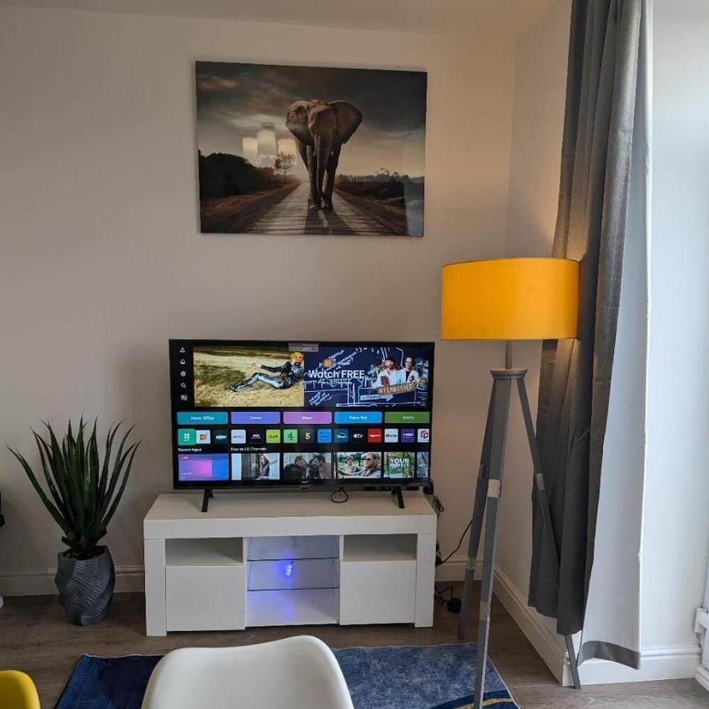 Apartment photo 3