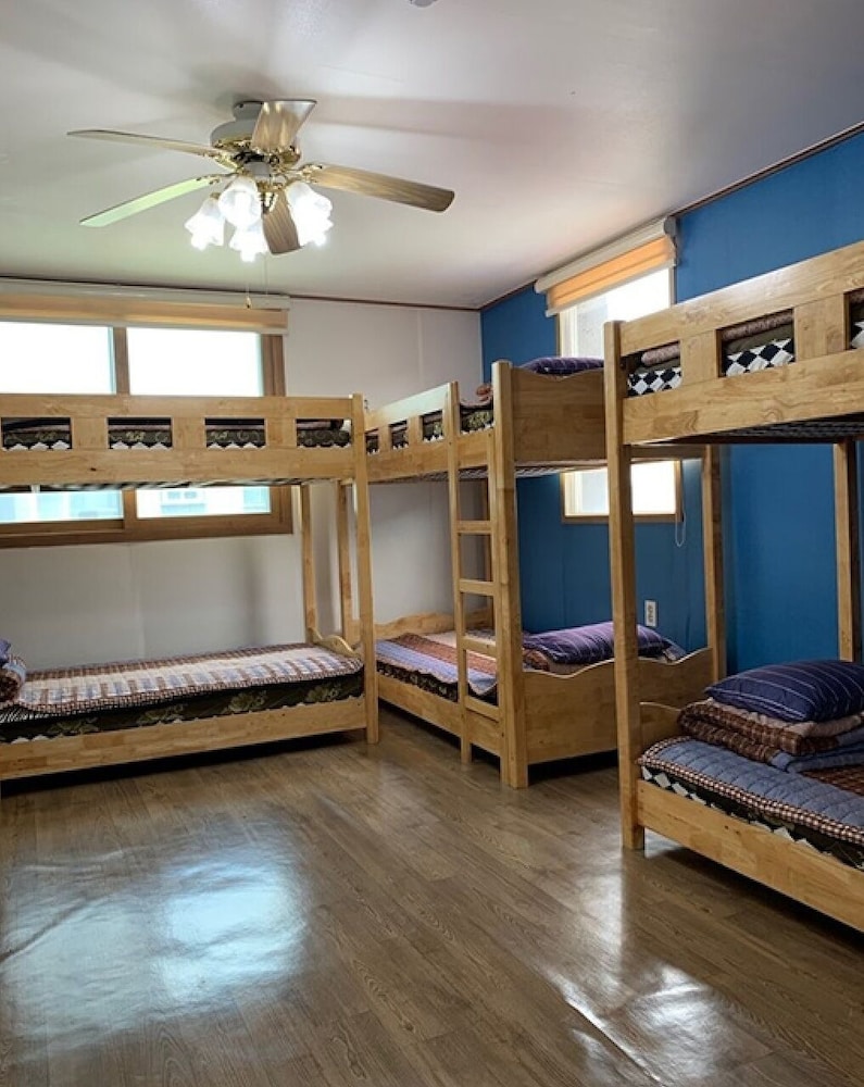 Room (Hared Dormitory Men only 6 Beds)