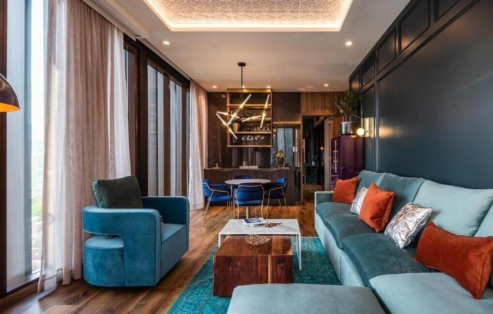 Luxury Penthouse - City Views photo 3
