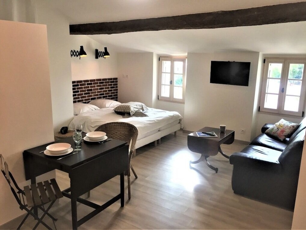 Comfort Apartment, Garden View