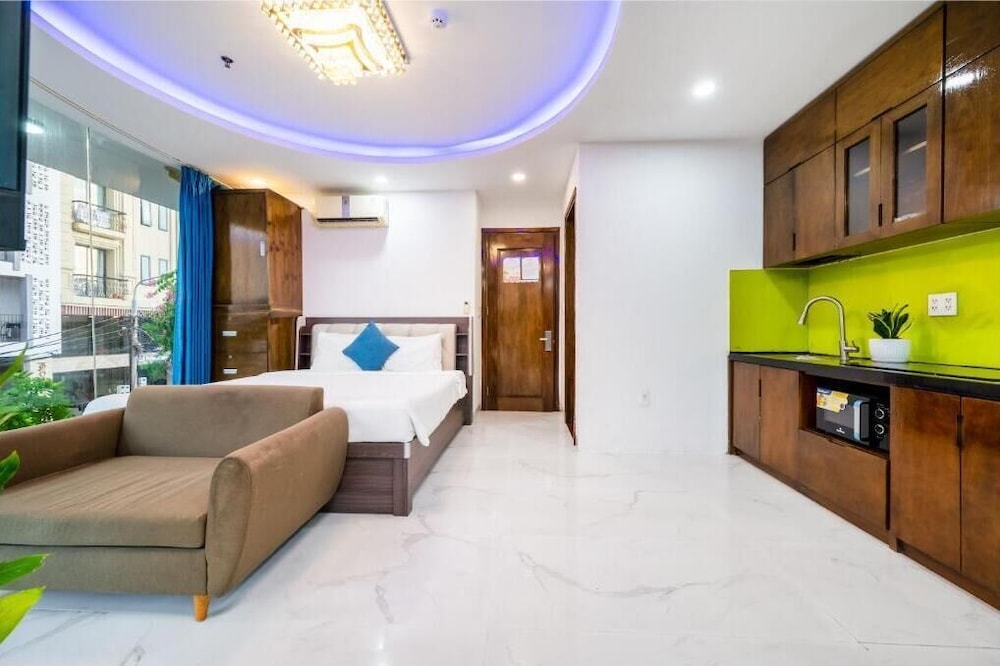Premier Studio with Panoramic View