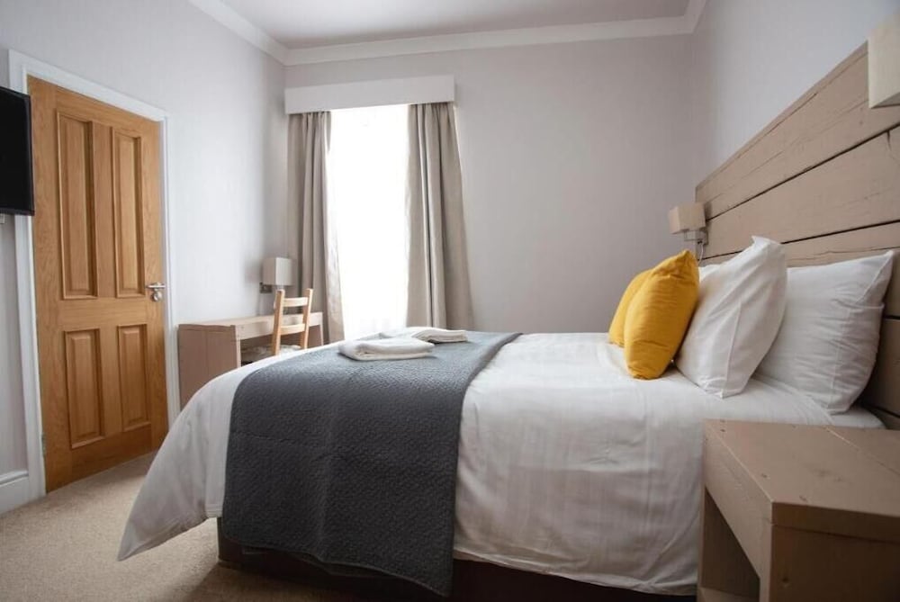 Deluxe Room - Photo 5