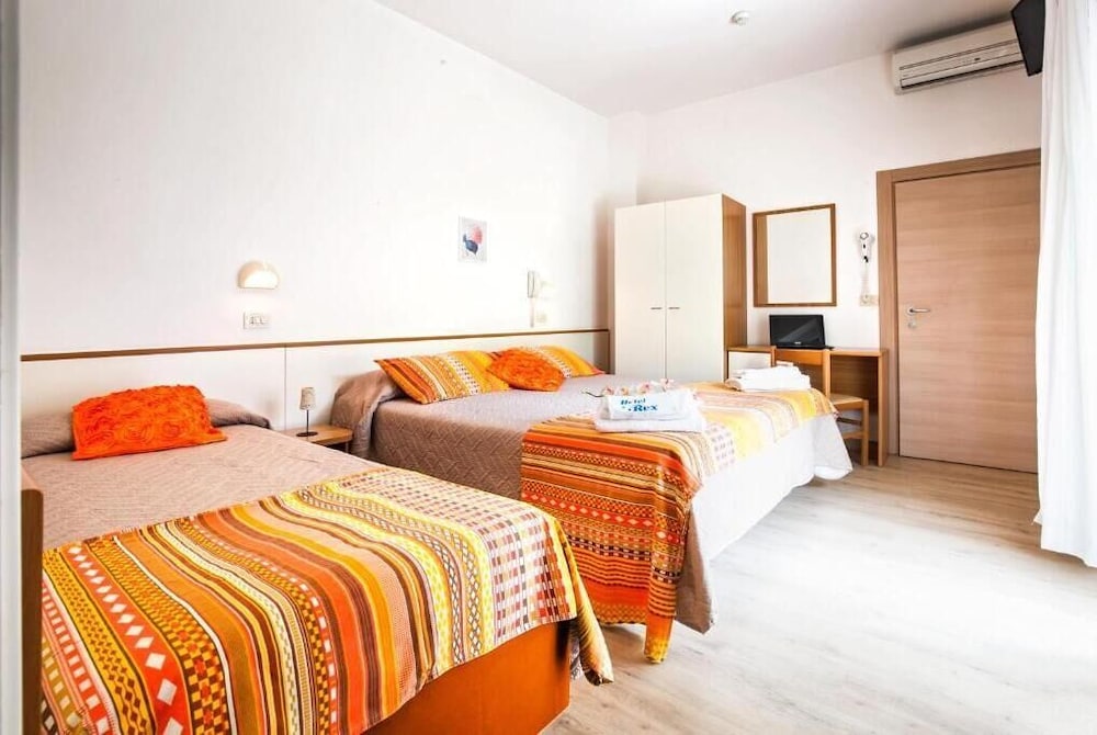 Standard Quadruple Room photo 1
