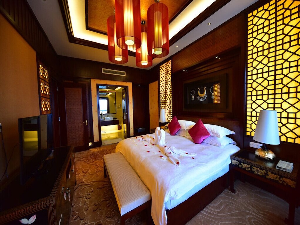 Double Room with Side Sea View photo 1