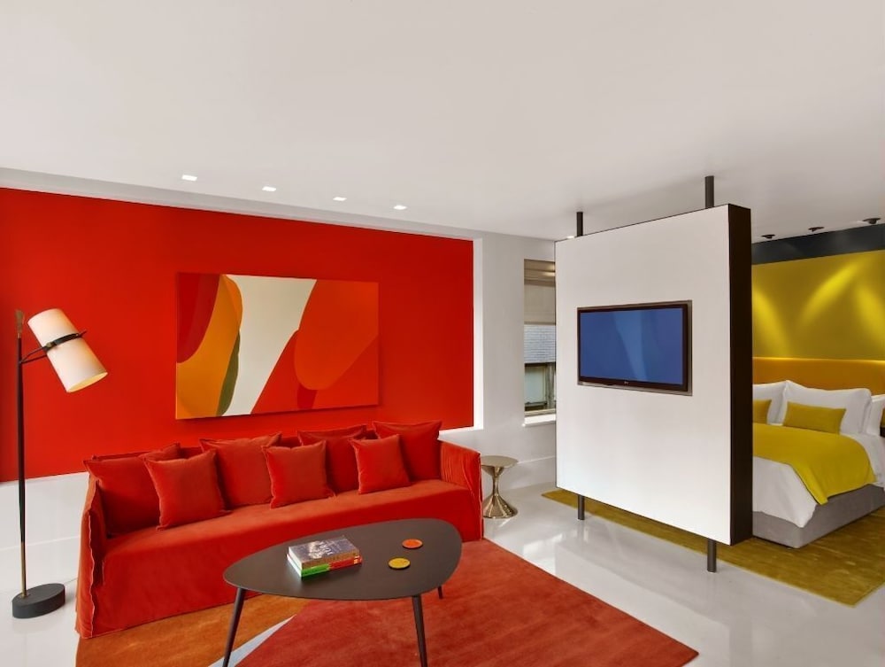 Penthouse, 1 Queen Bed, City View photo 1