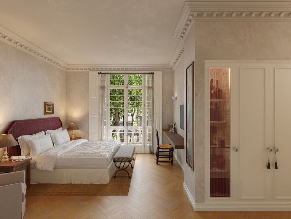 Exclusive Suite, City View