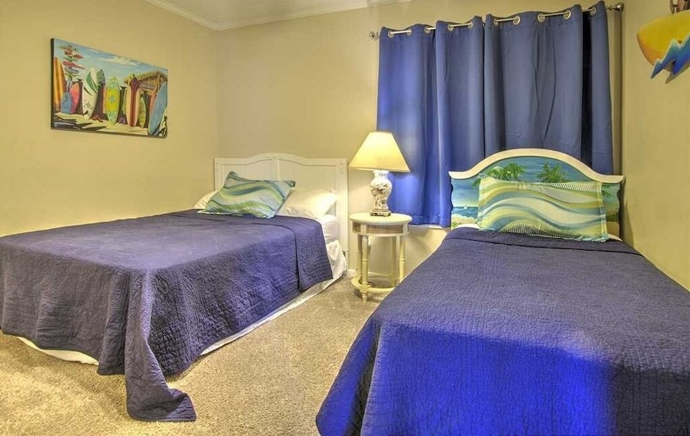 Condo, 2 Bedrooms photo 1