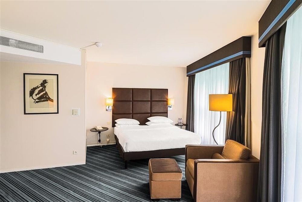 Double Room, Corner photo 1