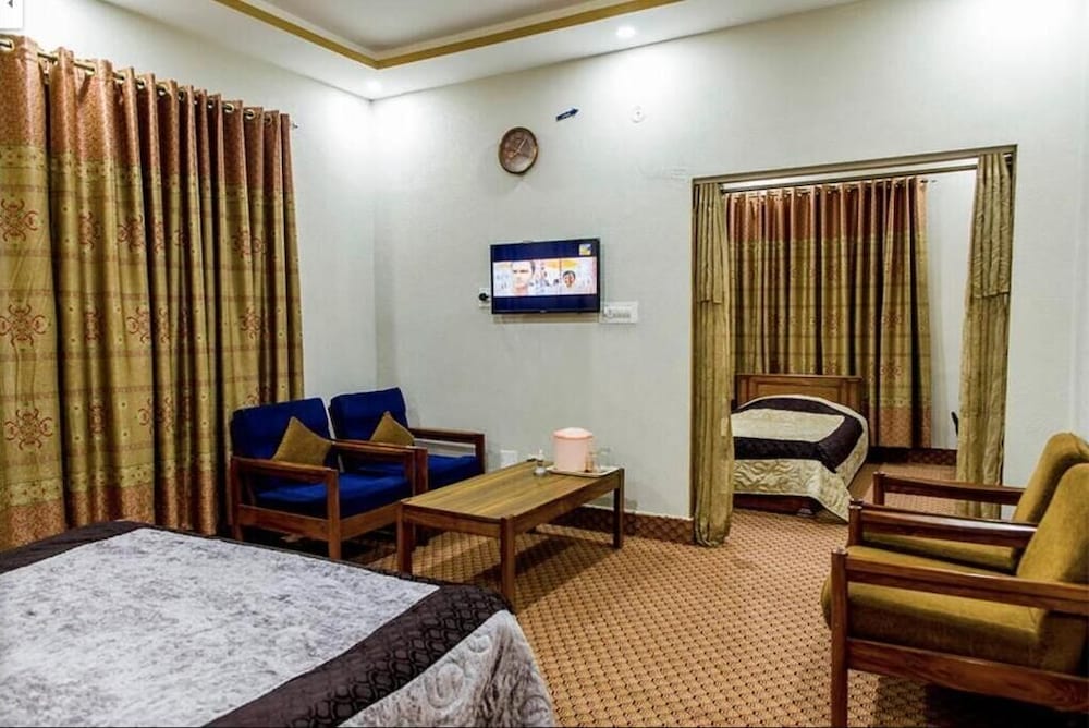 Deluxe Suite photo 1