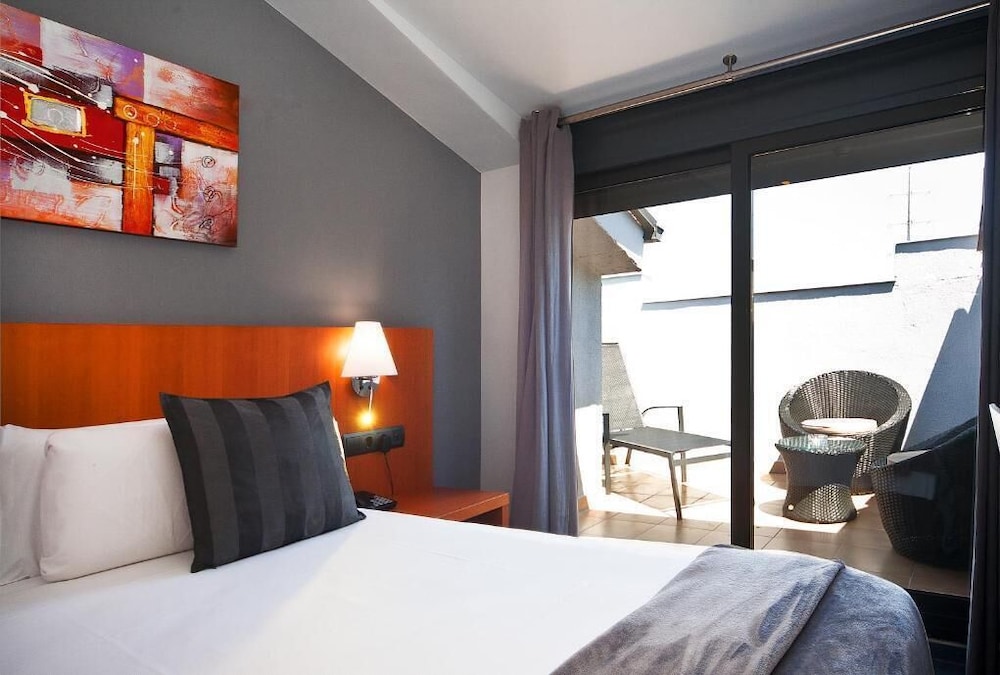 Deluxe Double Room photo 3