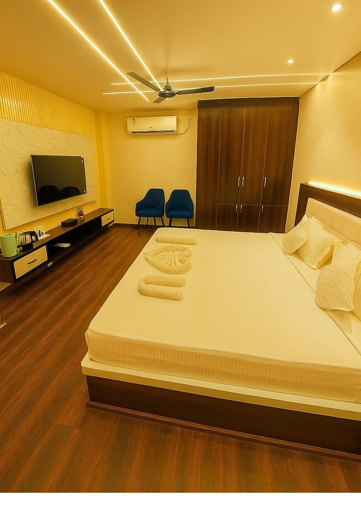 Luxury Suite