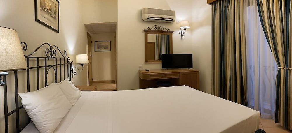Standard Double Room (Standard) - Photo 2