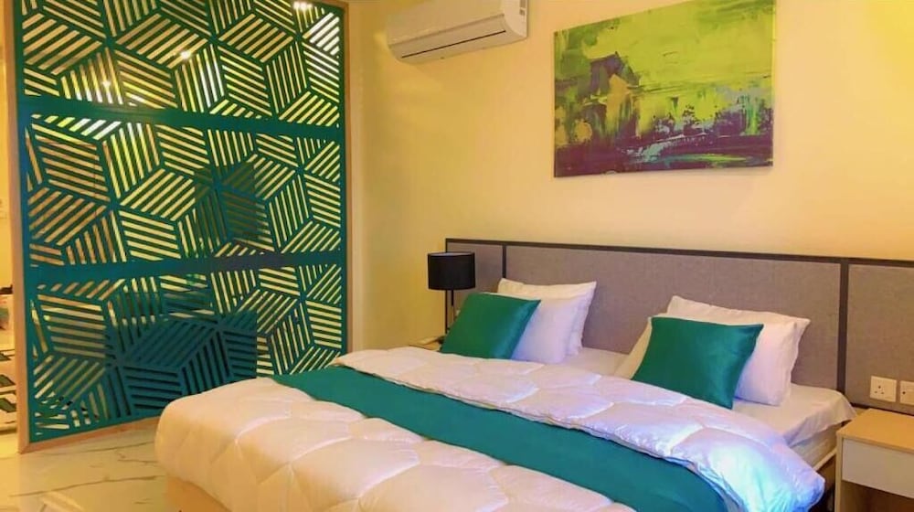 Luxury Studio, 1 Bedroom, Kitchenette, City View photo 1