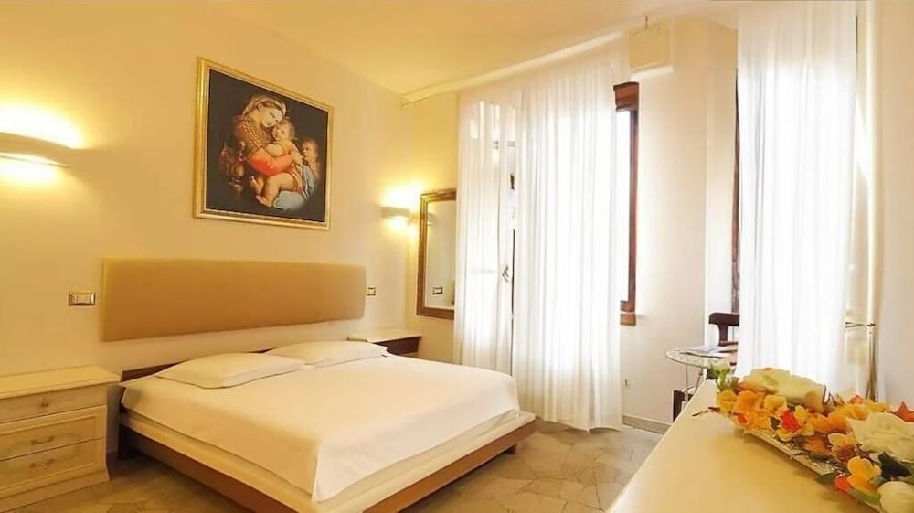 Standard Room photo 1