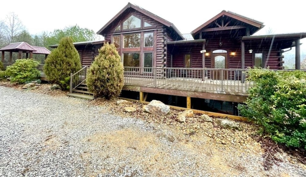 Cabin, 5 Bedrooms photo 2