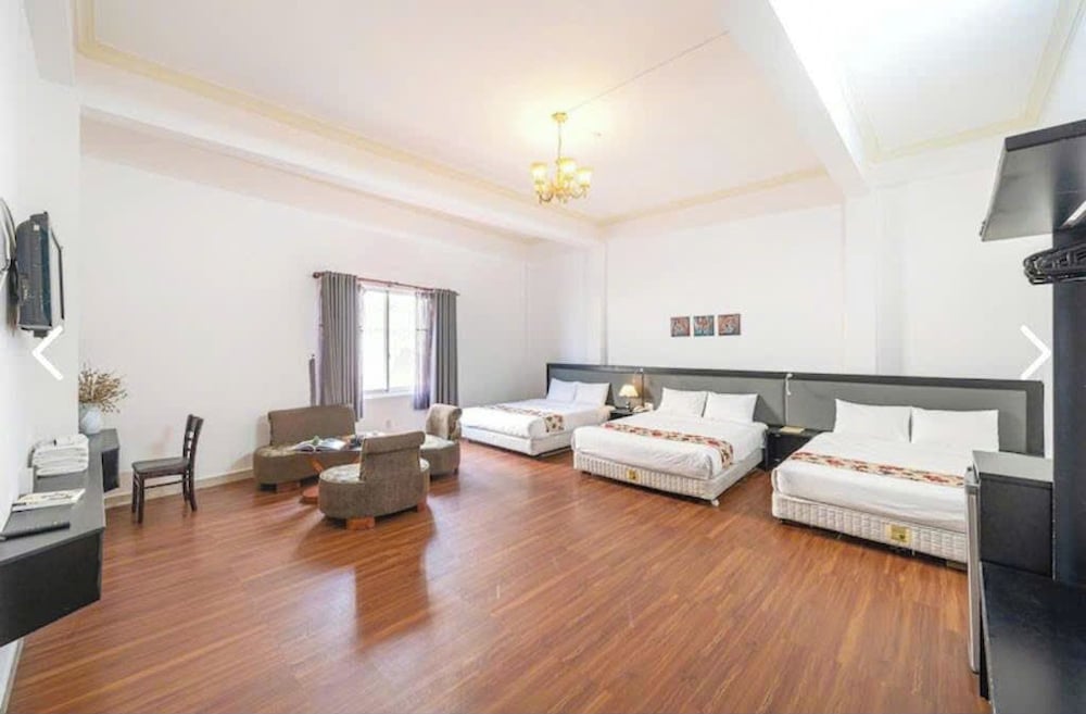 Family Suite, City View