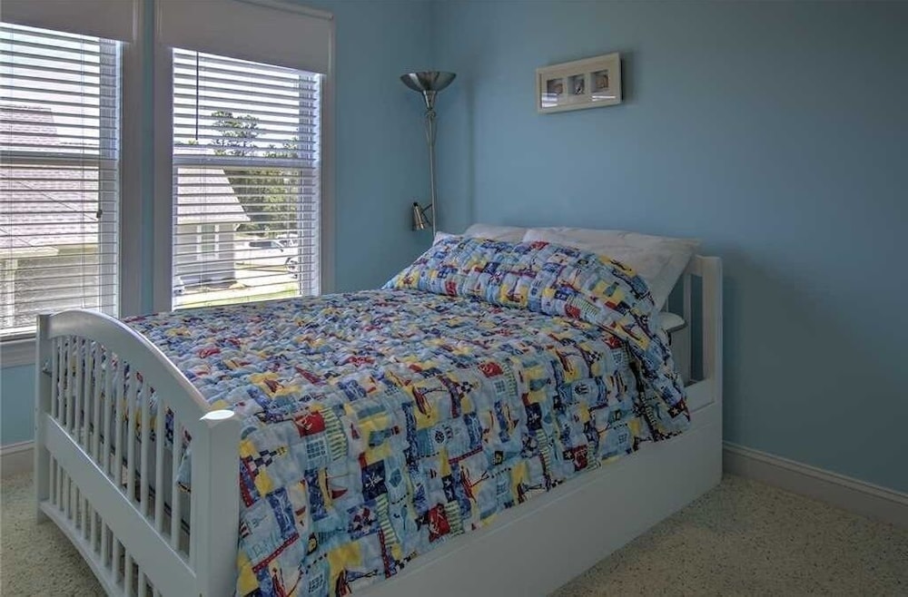 House, 4 Bedrooms photo 1