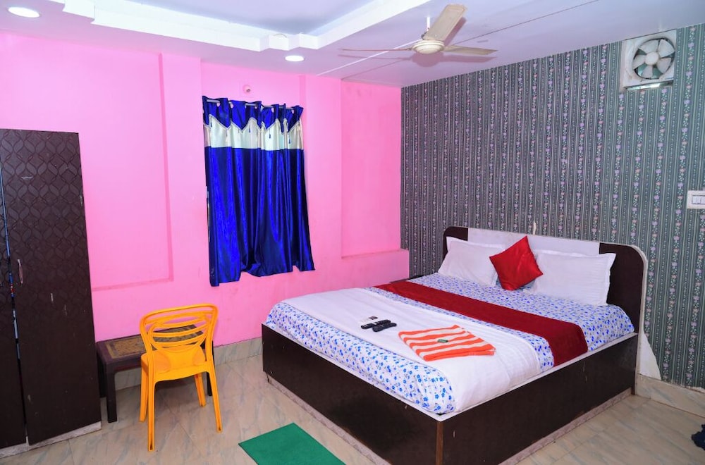 Deluxe Double Room, 1 King Bed photo 1