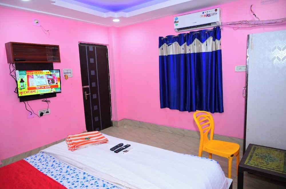 Deluxe Double Room, 1 King Bed photo 3