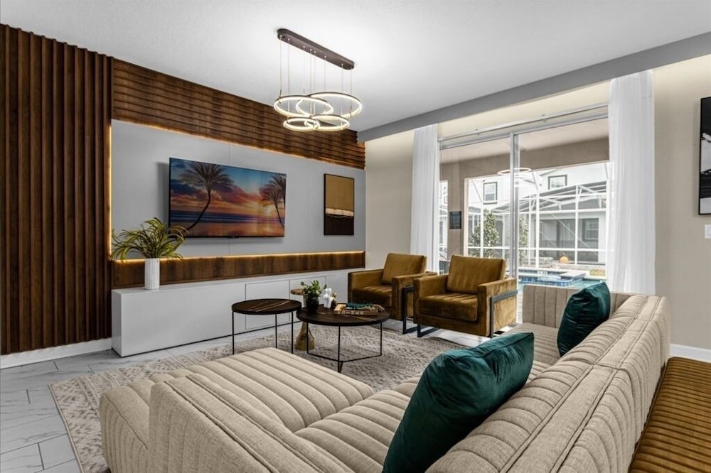 House, Multiple Bedrooms