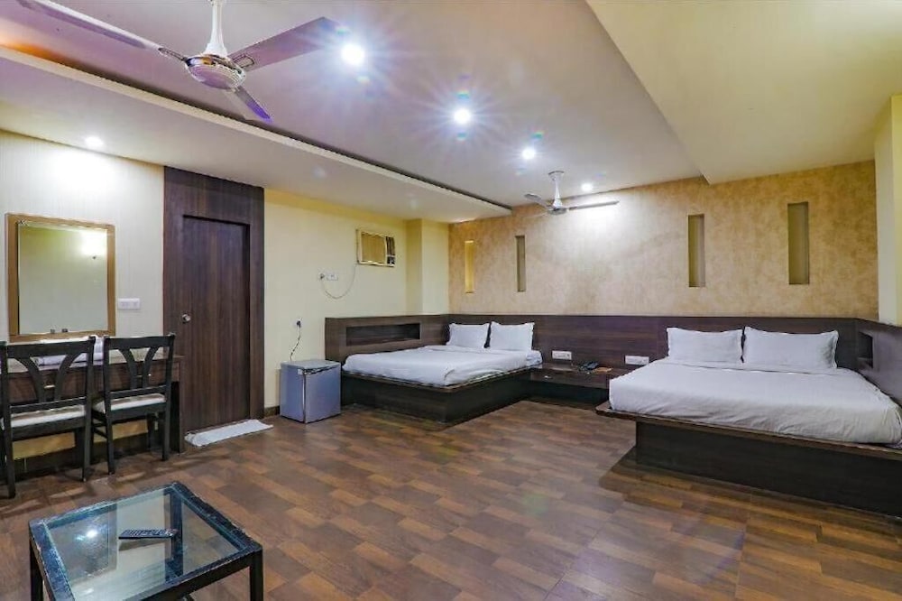 Deluxe Room - Photo 3