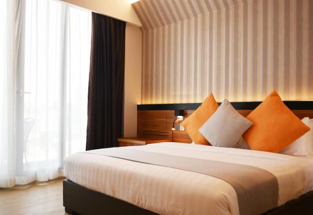 Premium Interconnecting Room photo 1