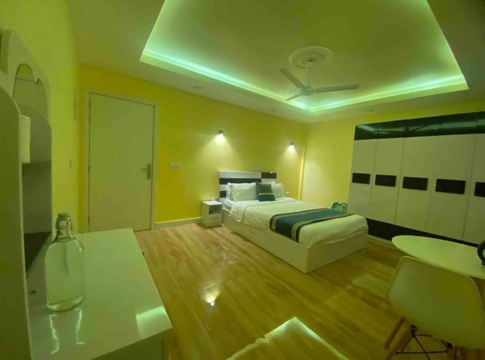 Deluxe Double Room, Garden View