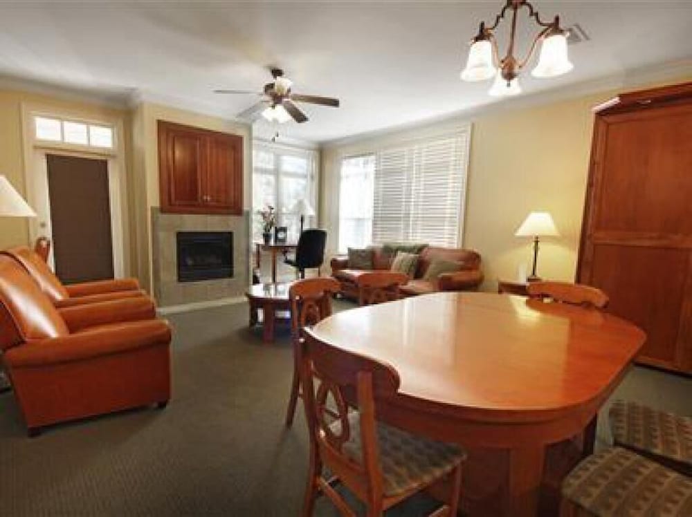 Suite, Accessible, Ensuite (101 Plantation Parlor) - Photo 1