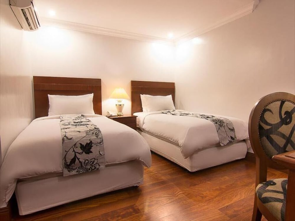 Deluxe Twin Room photo 2