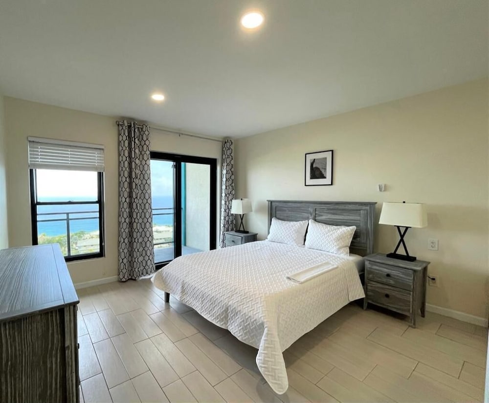 Business Condo, 1 Queen Bed