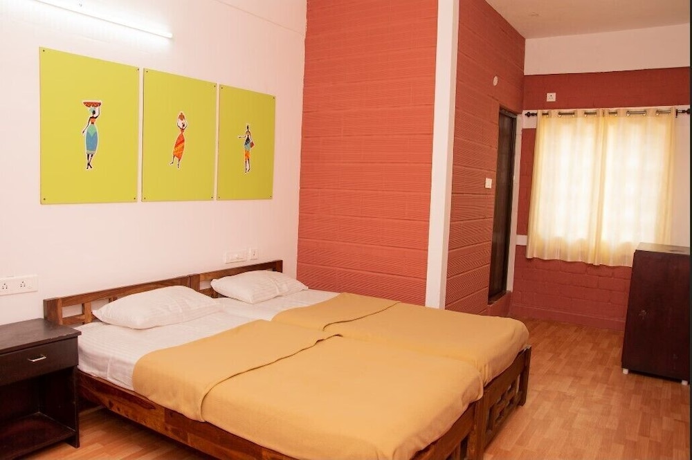 Basic Double Room photo 1