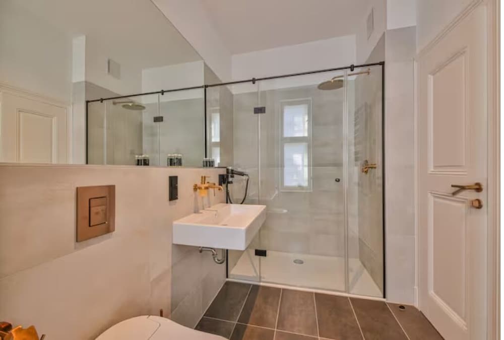 Luxury Apartment photo 3