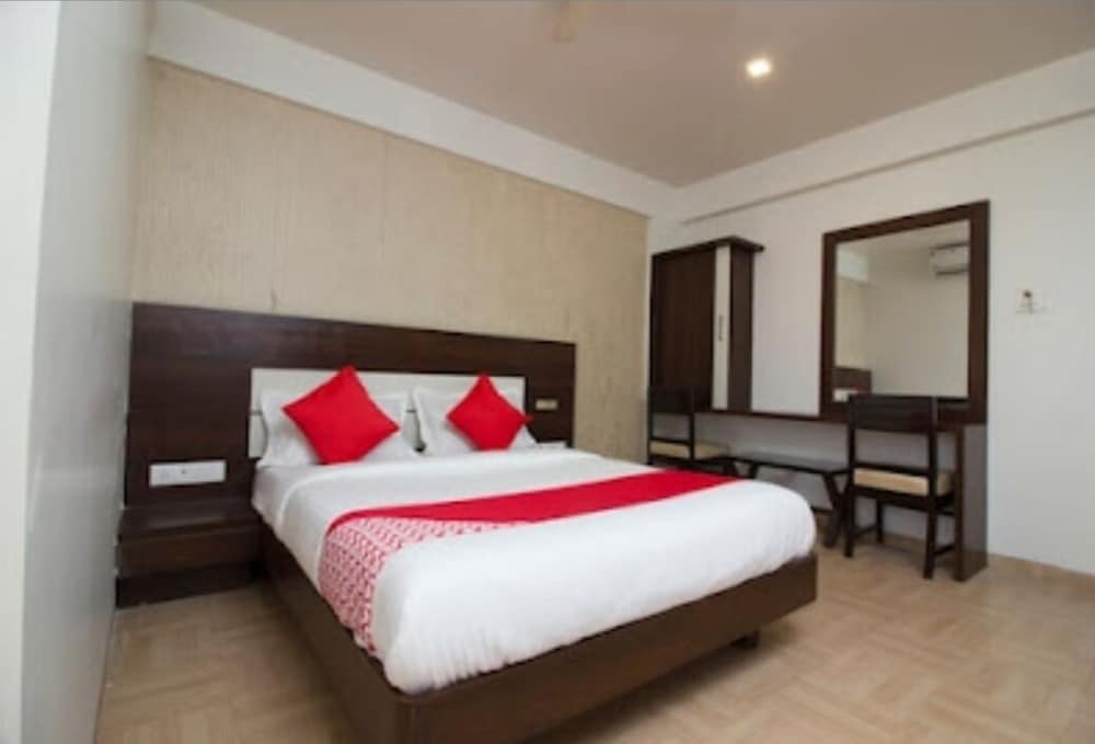 Deluxe AC Room - Photo 3