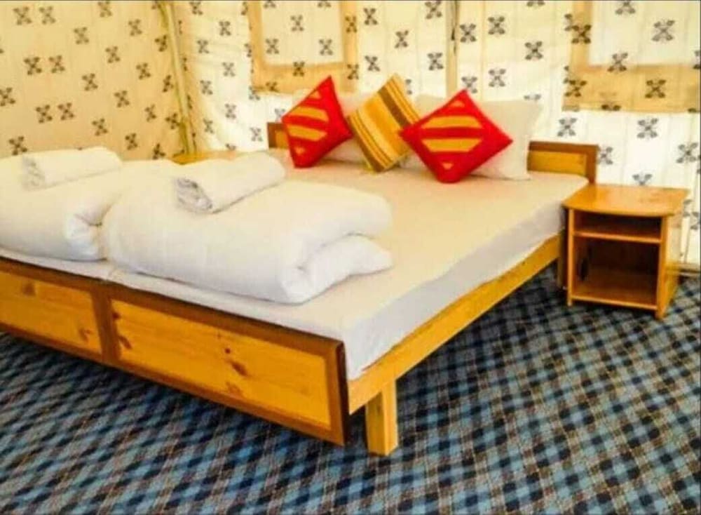 Deluxe Tent
