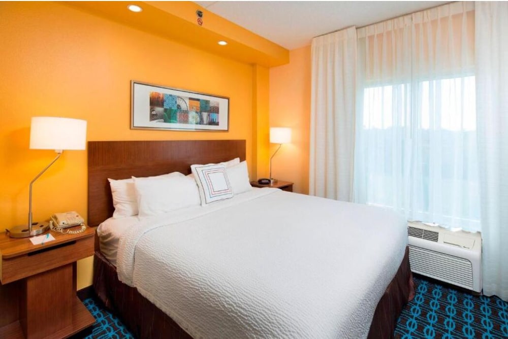 Deluxe Suite - Photo 13