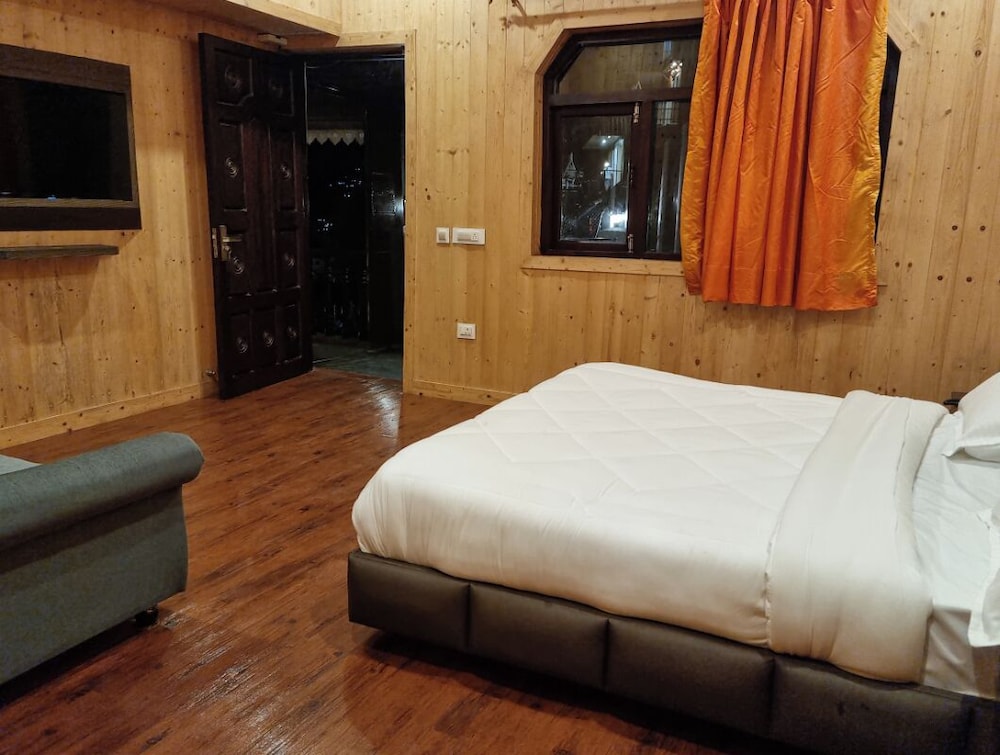 Premium Double Room photo 3